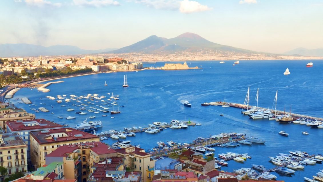 How to go to Naples from Rome?