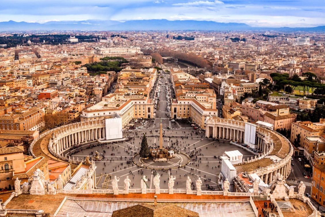 Religious tourism in Rome?