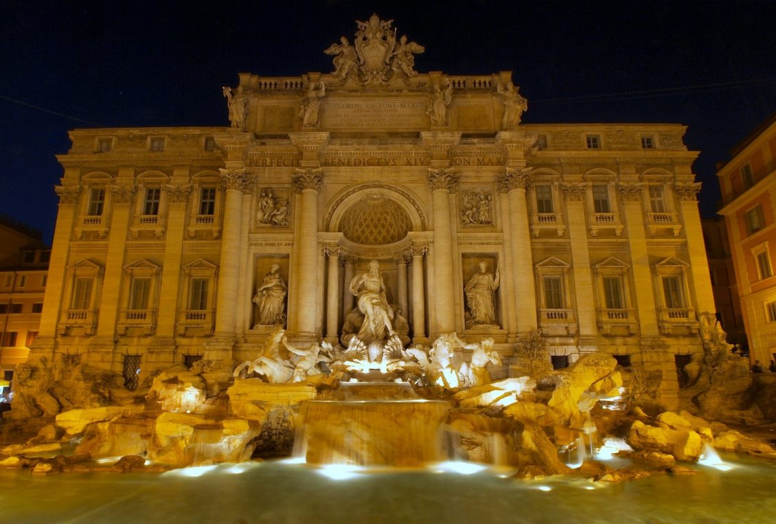 Let's visit the Trevi Fountain