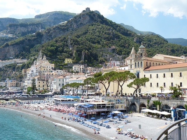 Where to sleep while spending little on the Amalfi Coast?