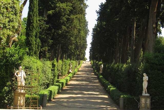 Visit the Boboli Garden in Florence