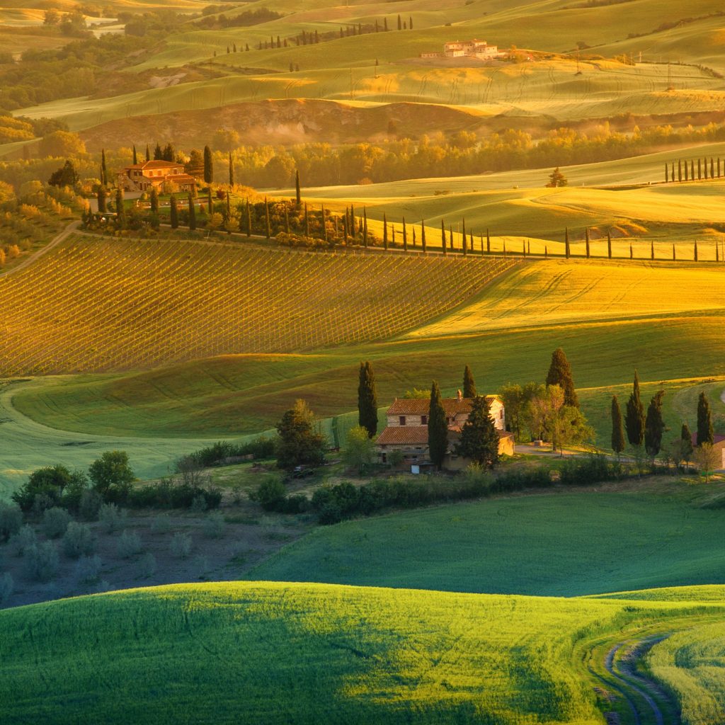 What are the main locations of Chianti in Tuscany?
