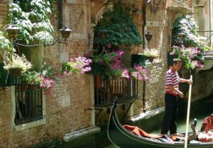 Everything about the Gondolas in Venice