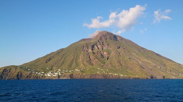 What To See In The Aeolian Islands?